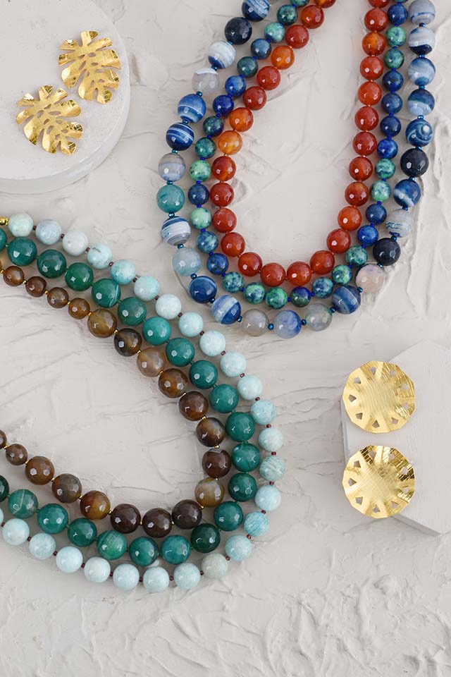 Collares