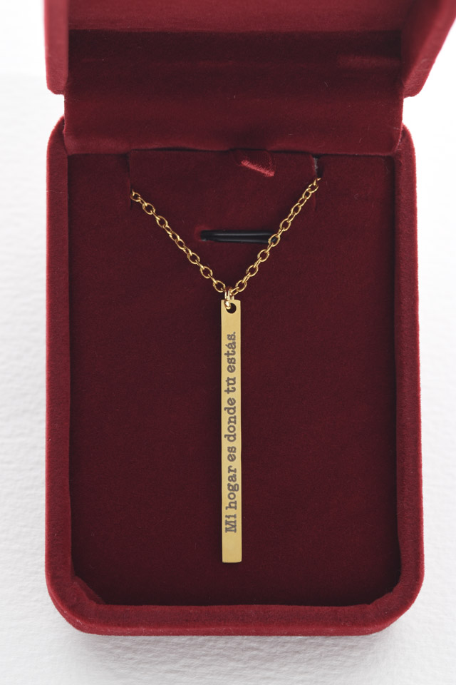 Colgante largo estuche vino