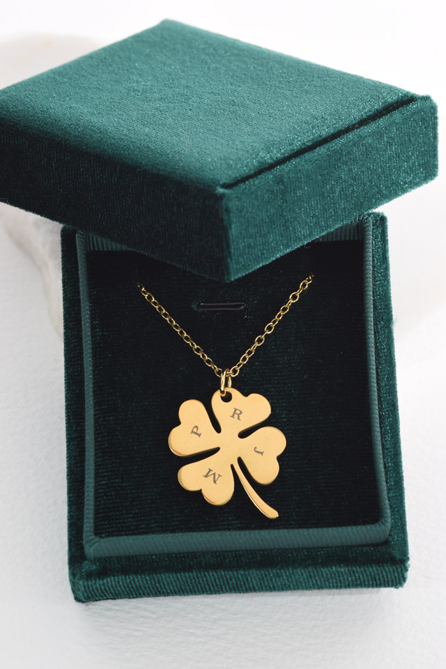 Colgante trébol de 4 hojas