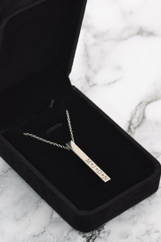 Estuche barra 4 lados plateado