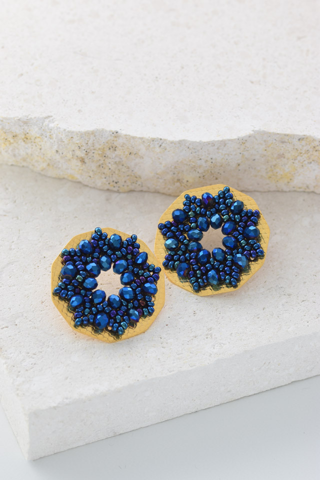 Pendientes tejidos a mano