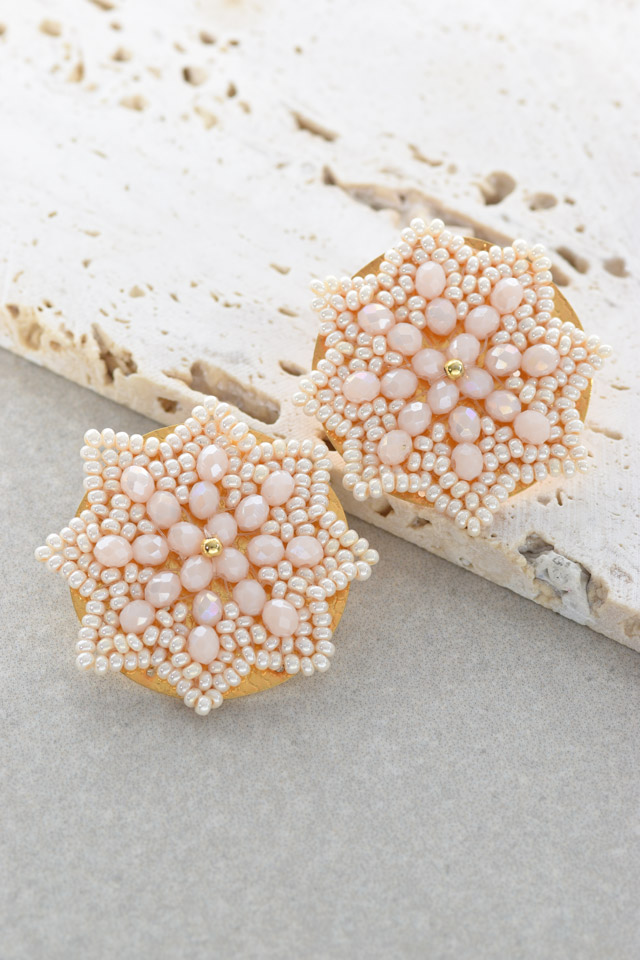 Pendientes tejidos a mano