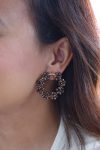 pendientes-marron-tejido-flores