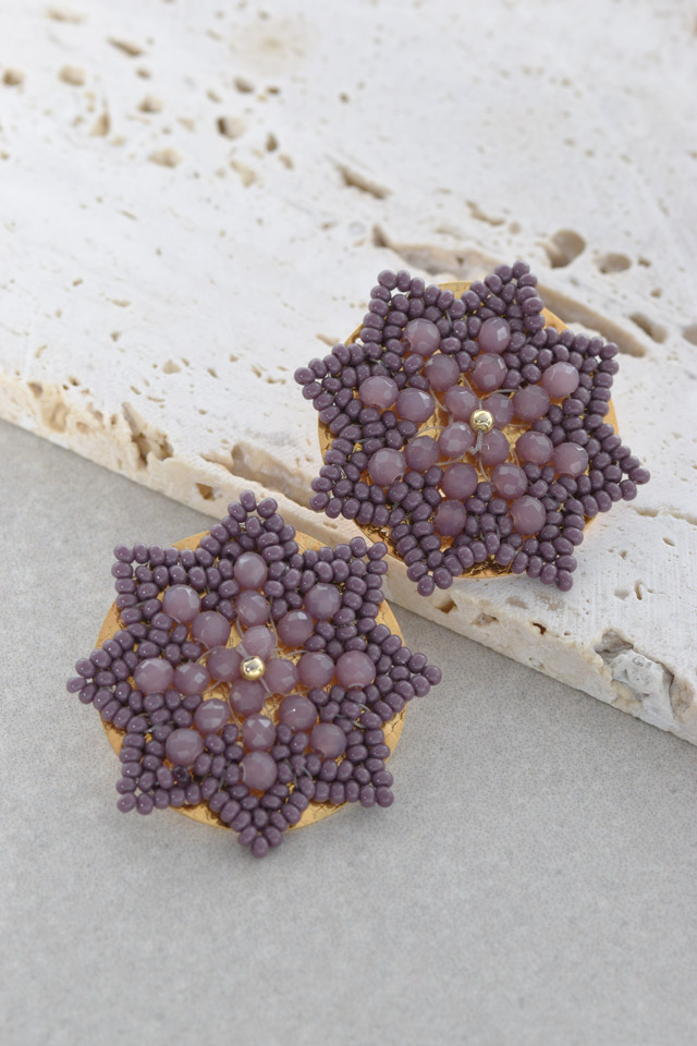 Pendientes tejidos a mano